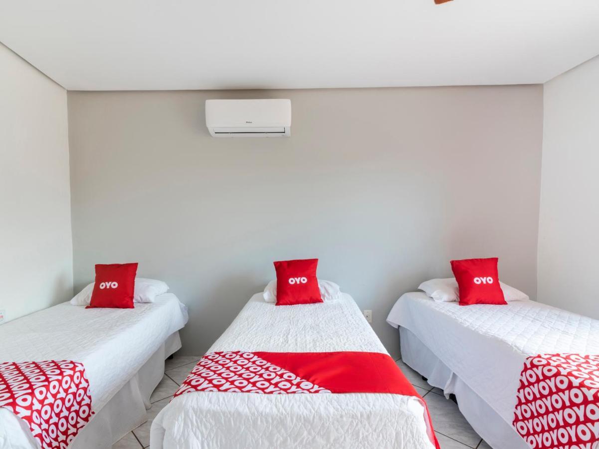 פאסו דה טורס Oyo Portal Torres Hotel מראה חיצוני תמונה